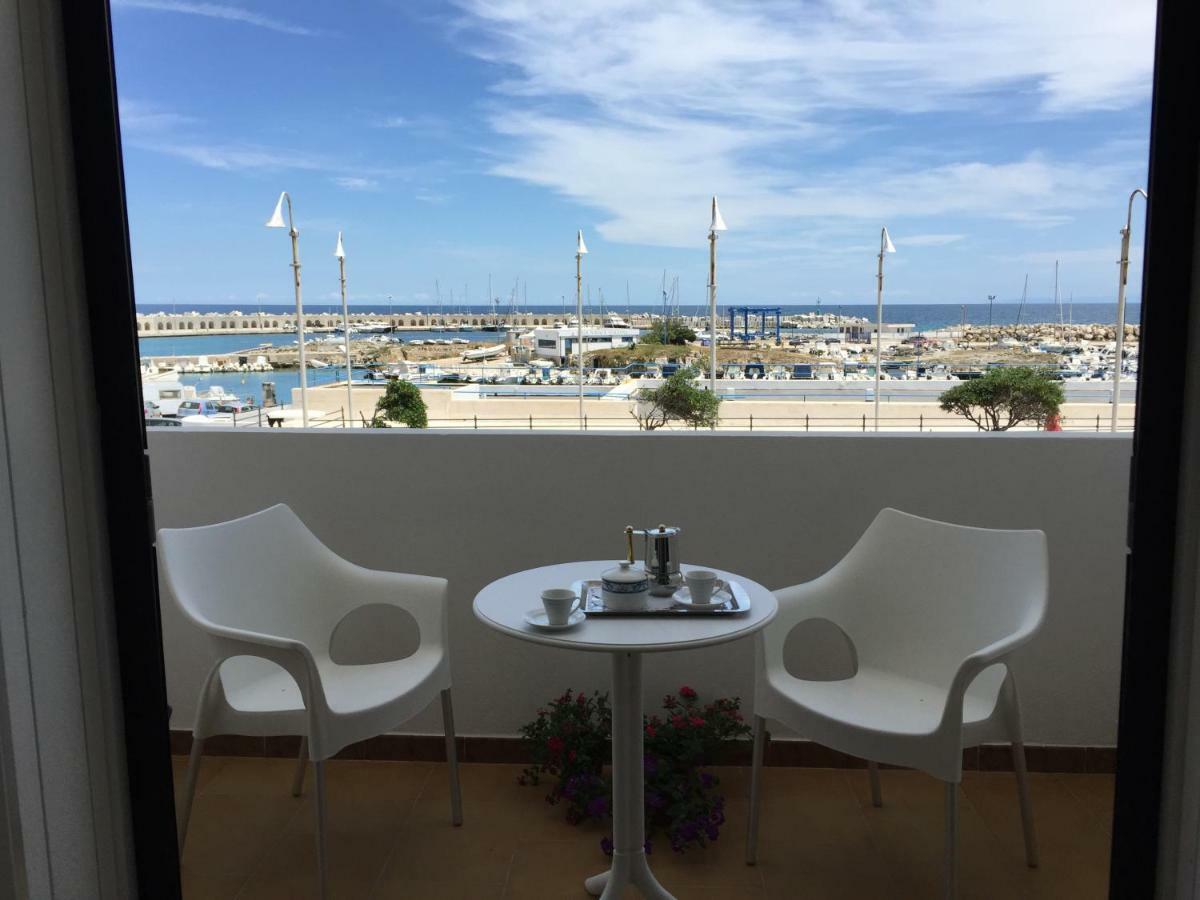 Apartamento Casa Sul Mare - Wifi Free - Parcheggio Privato San Foca Exterior foto